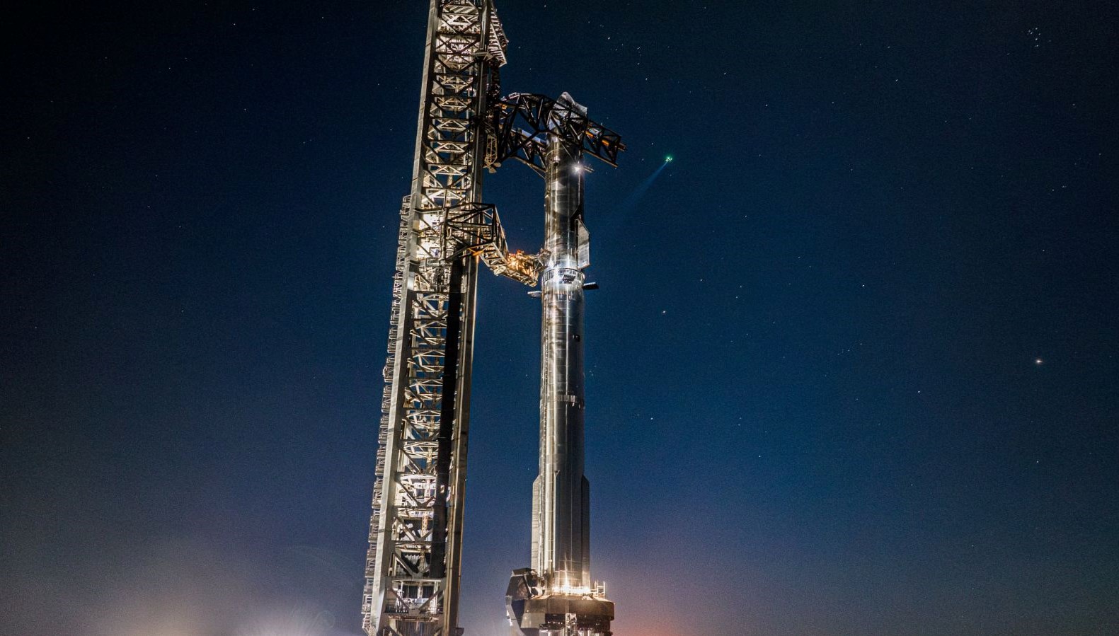 Ay'a seyahat için geri sayım: Starship roketi altıncı testte!