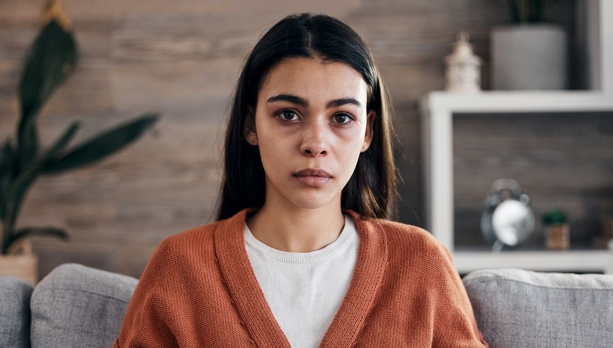 İyi Kız Sendromu: Ruh Sağlığınızı Tehdit Eden 6 Gizli Belirti