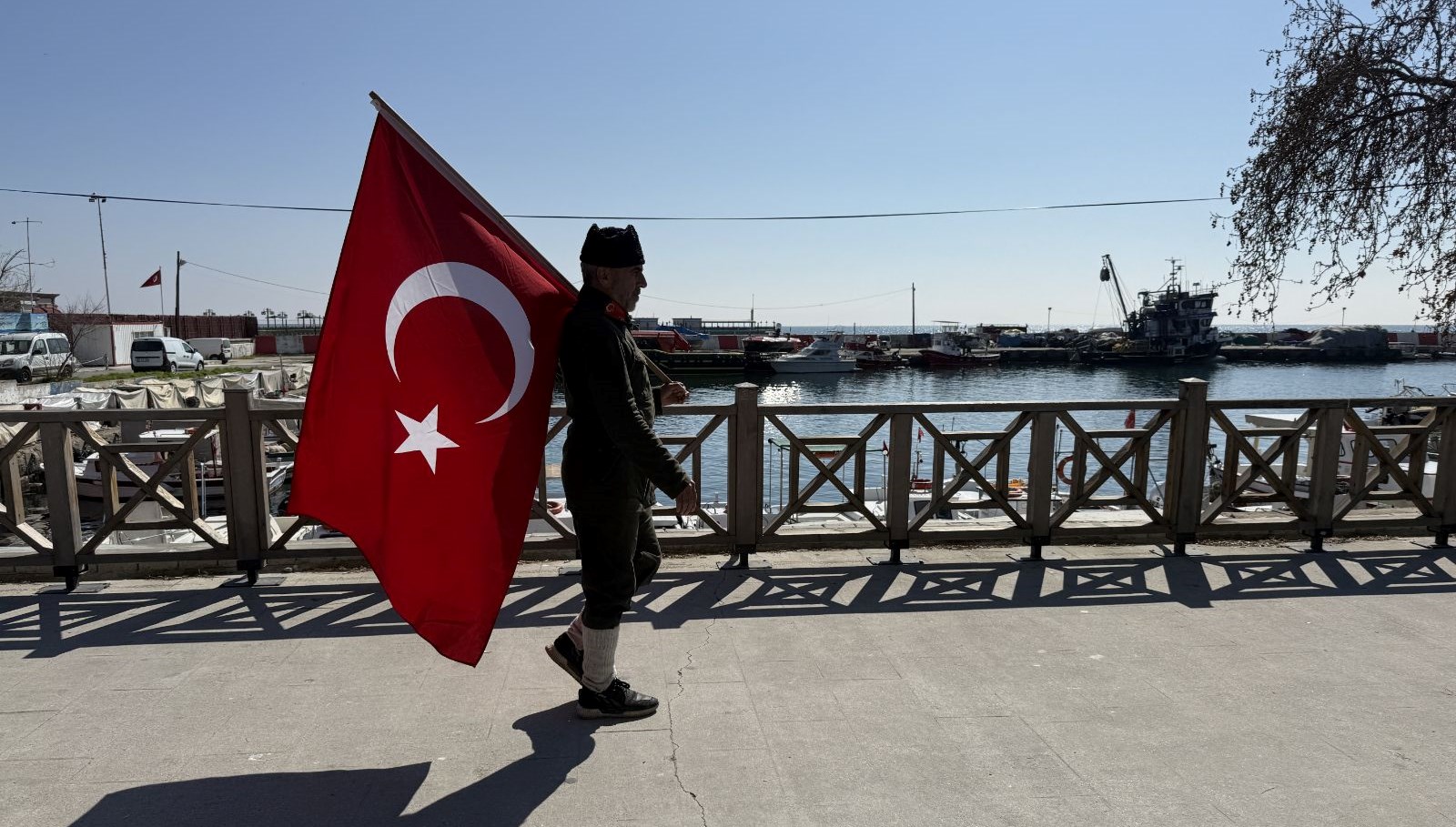 İstanbul'dan Çanakkale'ye 7 yıldır süren anlamlı yürüyüş: 3 günde Tekirdağ'a ulaştı!