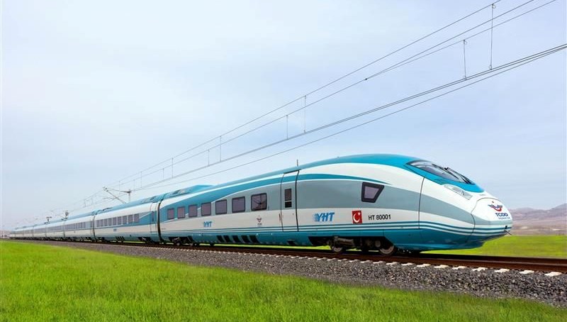 Tren Yollarında 'Aile Yılı' Sevinci: Yeni Evli ve Ailelere Özel İndirimler!