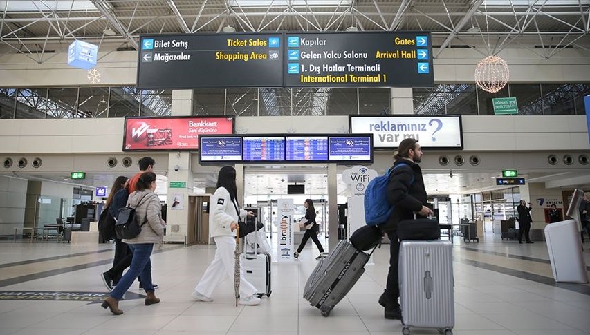 Hava Seyahatinde Rekor: İki Ayda 30 Milyon Yolcu Uçtu!