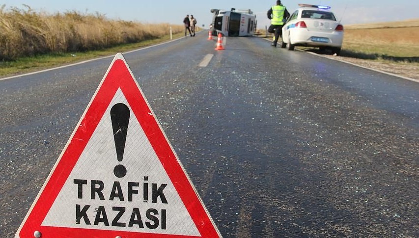 Otomobil Minibüse Çarptı: 6 Çocuk da Dâhil 8 Yaralı! (Ordu Haberleri)