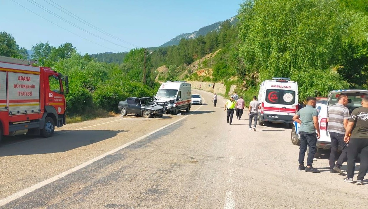 Adana'da Korkunç Bir Kaza: Ambulans ve Otomobil Çarpıştı