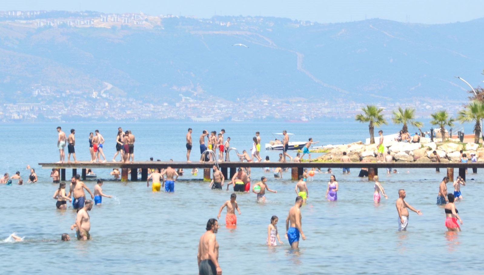 Mavi Bayraklı Plajlarda Tatil Keyfini Yaşayın