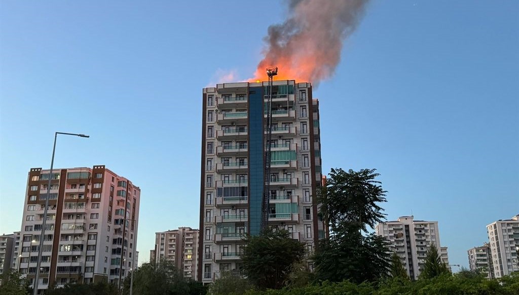 Diyarbakır'daki Yangın Felaketinde İki Zanlı Gözaltına Alındı