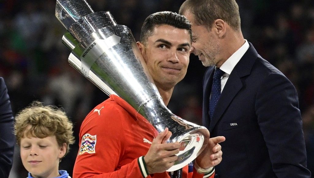 Ronaldo'dan 40 yaşında tarih yazan hamle: 34. kupası ve Suudi Arabistan macerası!
