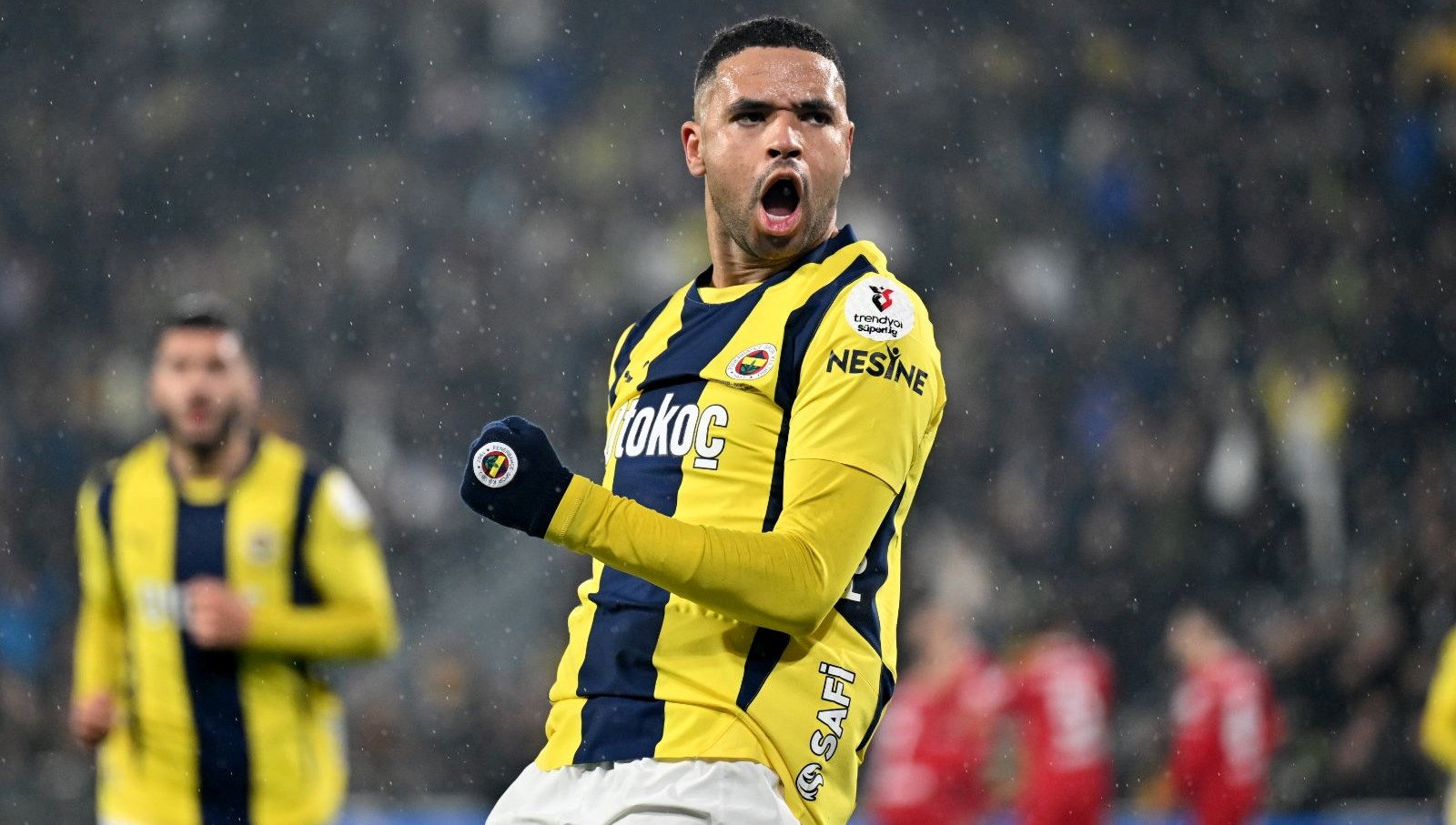 Fenerbahçe'de Golcü Transferi Kapıda!