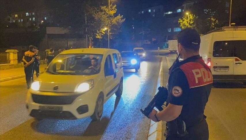 Esenyurt'ta Şok Operasyon: Suikast için Kullanılan Pil Boyu Silah Ele Geçirildi!