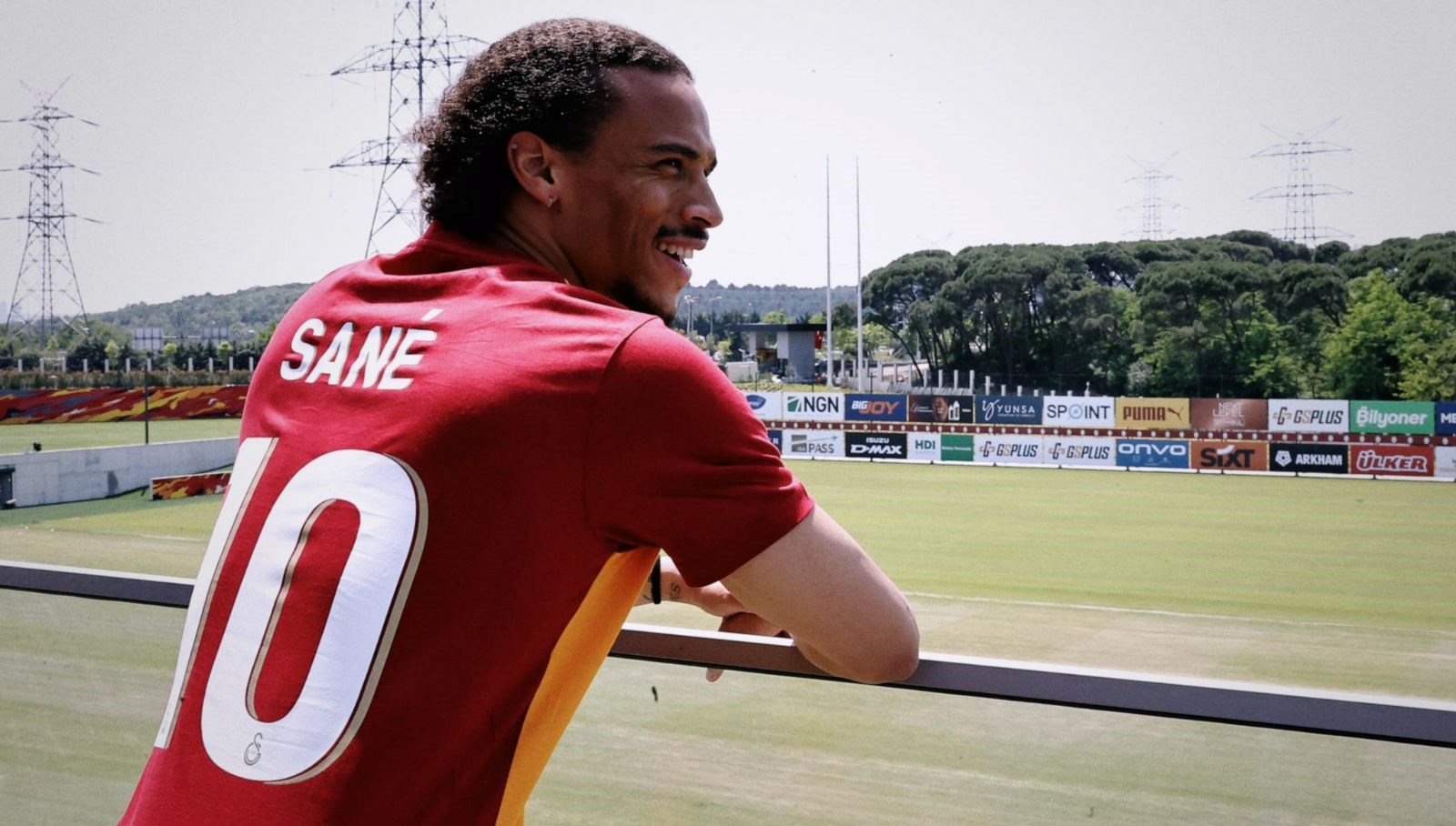 Leroy Sane: Süper Lig Tarihinin Yeni Rekortmeni!