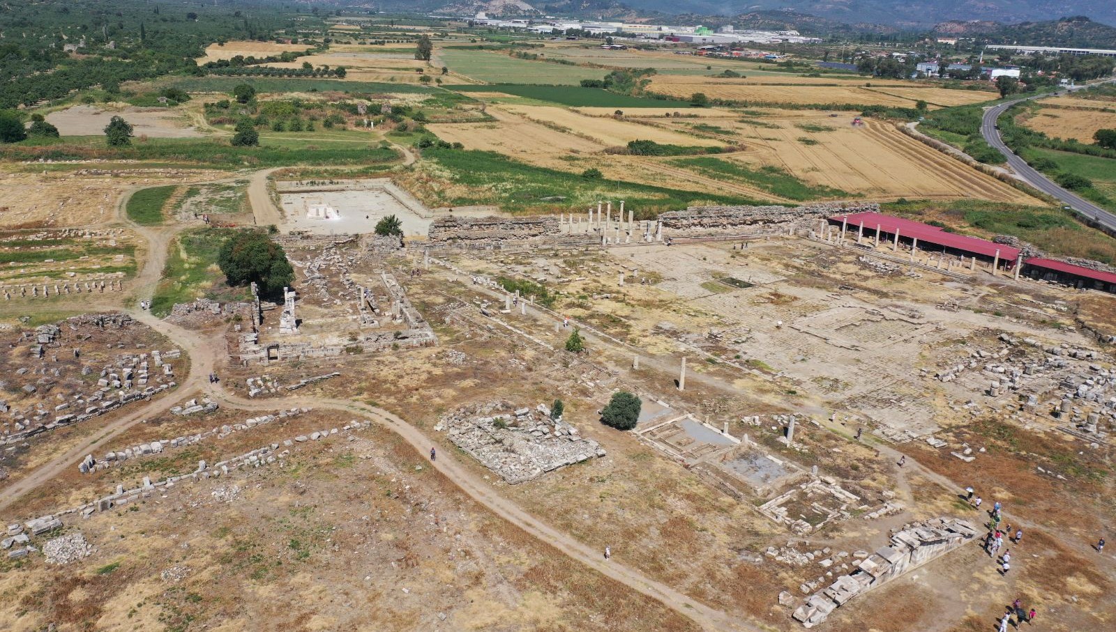 Magnesia Antik Kenti: Tarihinin Sırlarına Işık Tutacak Keşifler Geliyor!