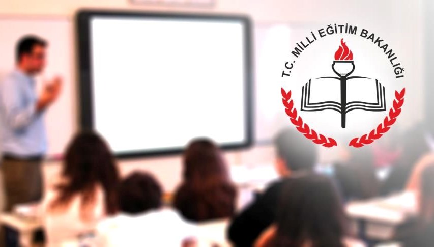 2025 Yaz Tatili Takvimi: Okullar Ne Zaman Kapanıyor ve Açılıyor?