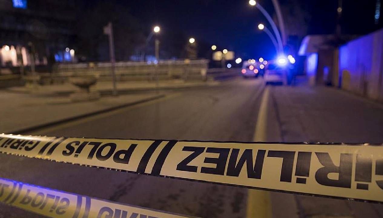 Pikap devrildi: Baba ve iki kızını kaybettik