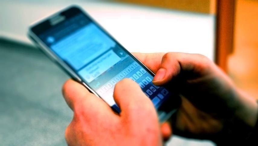 İtalya Liselerinde Cep Telefonlarına Geçit Yok!