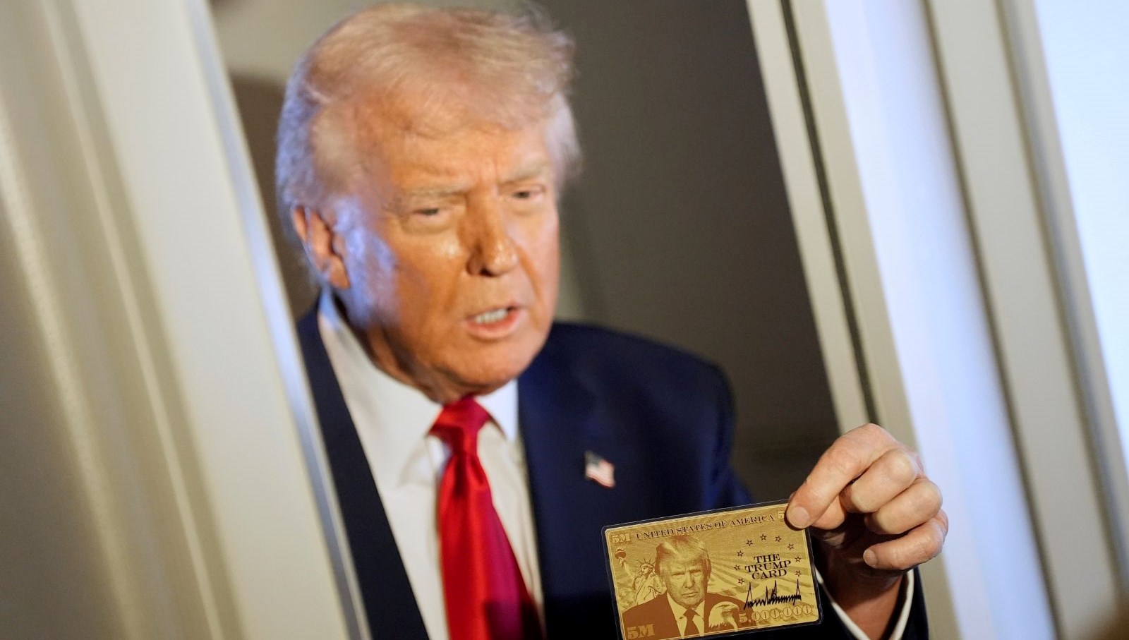 Trump’ın “Altın Kart”ına Akın: 68 Bin Aday İçin Kapılar Açıldı!