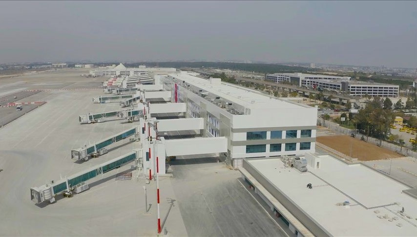 Antalya Havalimanı'nda Asma Tavan Göçtü: Bir Yaralı, Uçuşlarda Aksamalar Olacak mı?