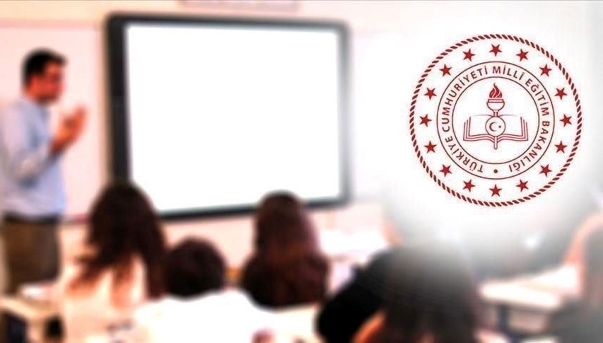 MEB'in Haziran Seminerleri: Online mı Yüz Yüze mi? Öğretmenler İçin Mesleki Çalışma Programı Detayları!