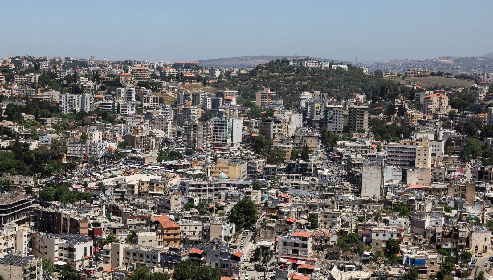 İsrail'in Lübnan'a Taarruzu: Hizbullah Komutanı Hedef Alındı!