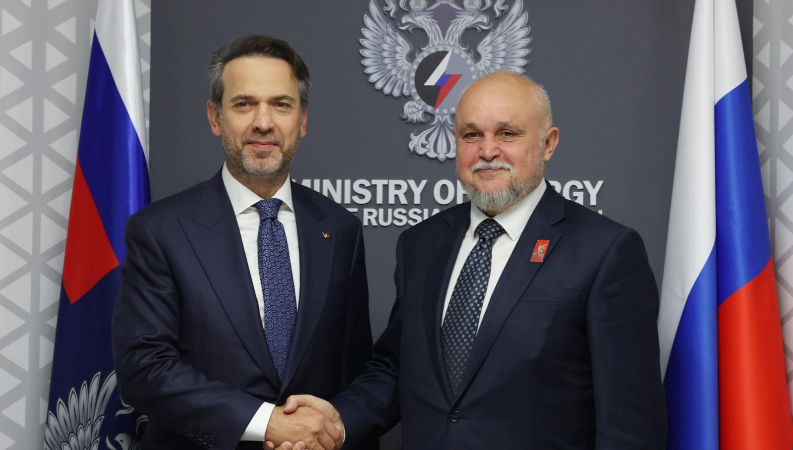 Bakan Bayraktar, Rus Meslektaşıyla Önemli Bir Görüşme Gerçekleştirdi