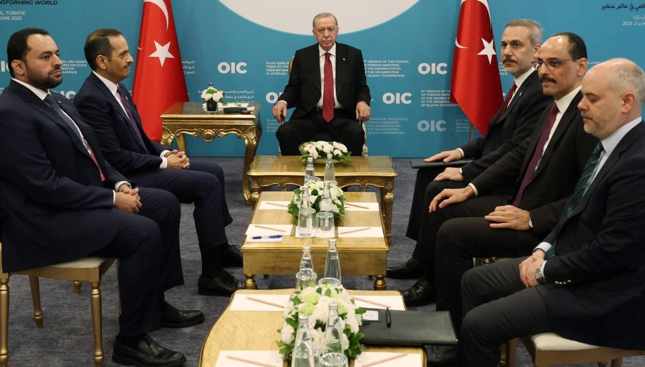 Cumhurbaşkanı Erdoğan, Katar Başbakanı Al-Thani ile Kritik Görüşme Gerçekleştirdi