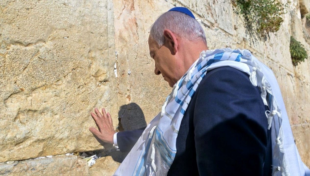 Netanyahu, Trump'ın Başarısı İçin Dua Etti!