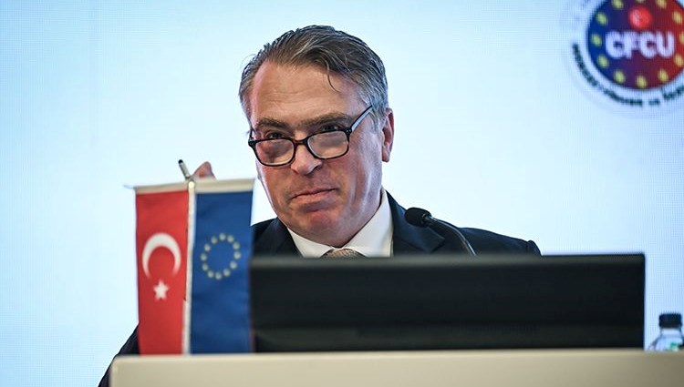 AB'den Türklere Vizesiz Avrupa İle İlgili Şaşırtan Açıklama: