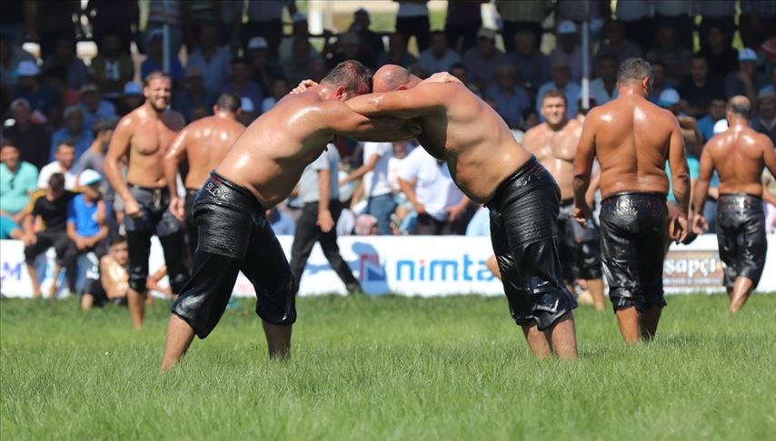Kırkpınar Yağlı Güreşleri'ne Dair Her Şey: Tarih, Yer ve Başpehlivan Ödülü Açıklandı!