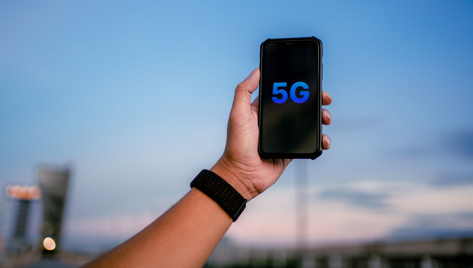Vodafone 5G için Kolları Sıvadı: Hasan Süel'den Yatırım Çağrısı!