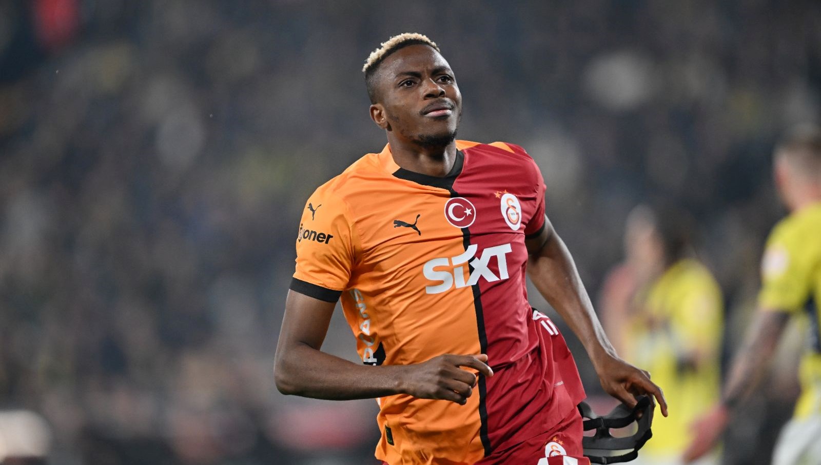 Osimhen'in Altı Ret: Fenerbahçe'nin Forveti Yeni Hedef!