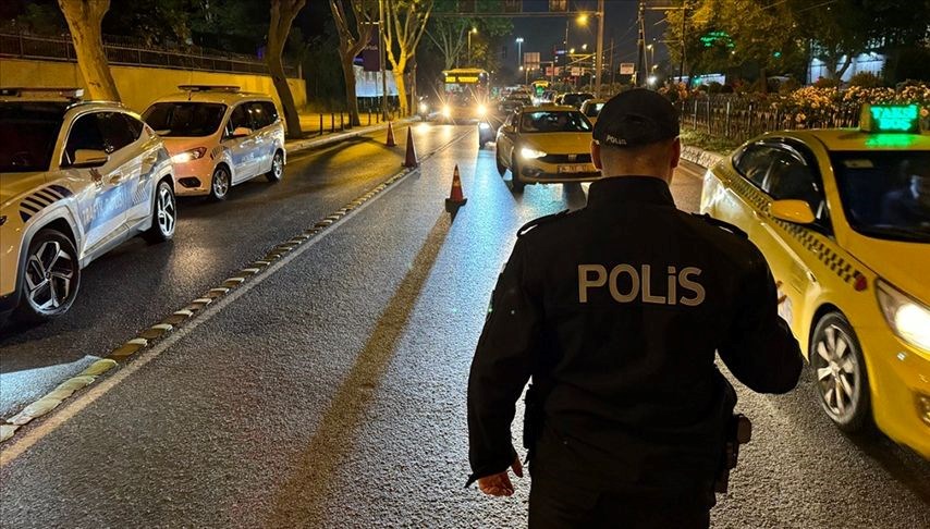 İstanbul’da Güvenlik Operasyonu: 806 Kişi Gözaltına Alındı