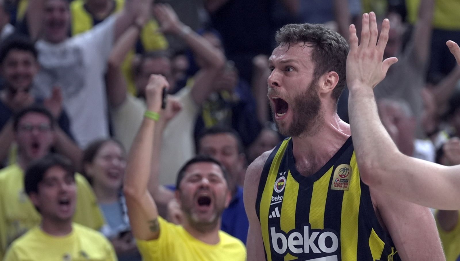 Fenerbahçe Beko, Basketbol Süper Ligi'nde Zaferi Elde Etti!
