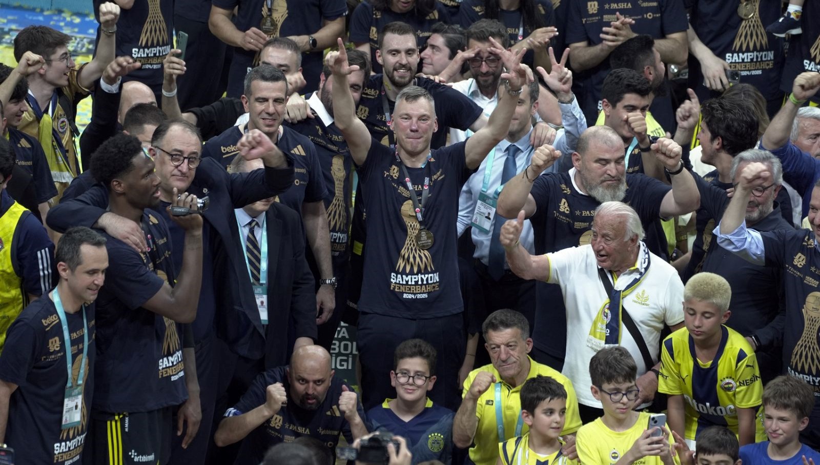 Tarihi Bir Başarı: Real Madrid’den Sonra Fenerbahçe’nin Eşsiz Zaferi!