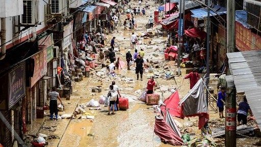 Çin'de Sel Felaketi: Altı Kayıp Can!
