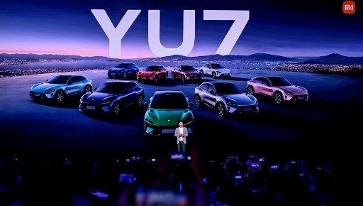 Xiaomi'nin YU7 Harikası: Siparişler Dakikalar İçinde Patladı, Tesla Panik Halinde!