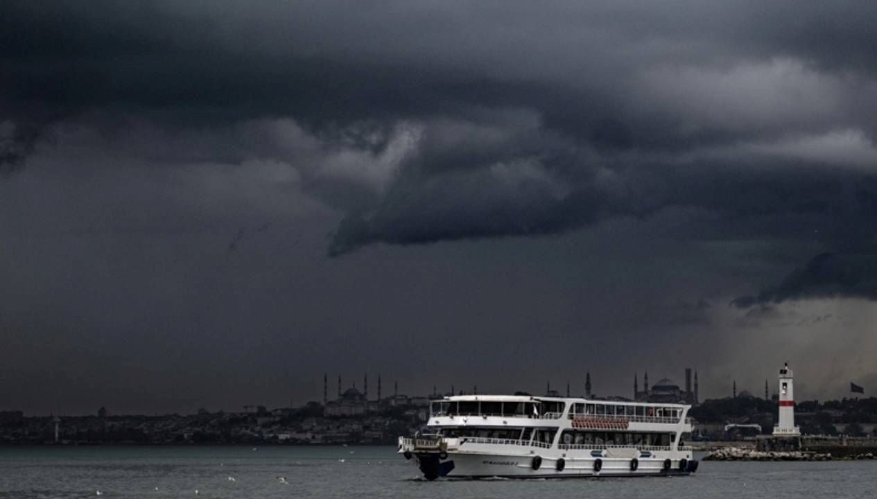 Meteoroloji Uyardı: İstanbul ve Çevresinde Şiddetli Yağış Geliyor!