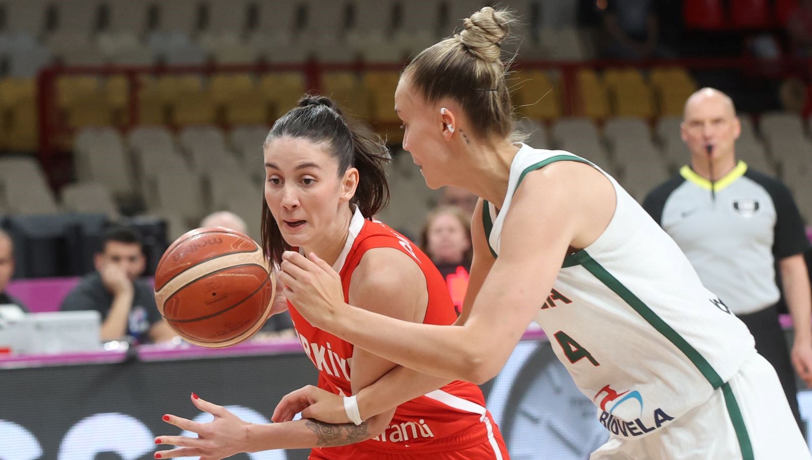 Basketbolun Yıldızları: Pota Perileri Dünya Kupası Elemelerine Veda Etmiyor!
