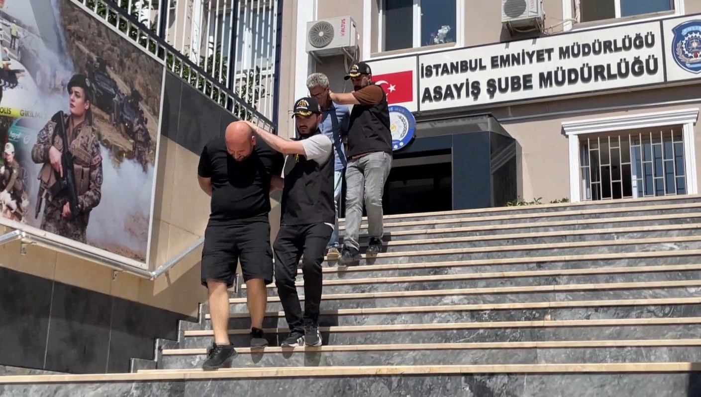 Hayalini Kurduğu Araba İçin Oğlunun Arkadaşlarına Güvendi, Mağdur Oldu!