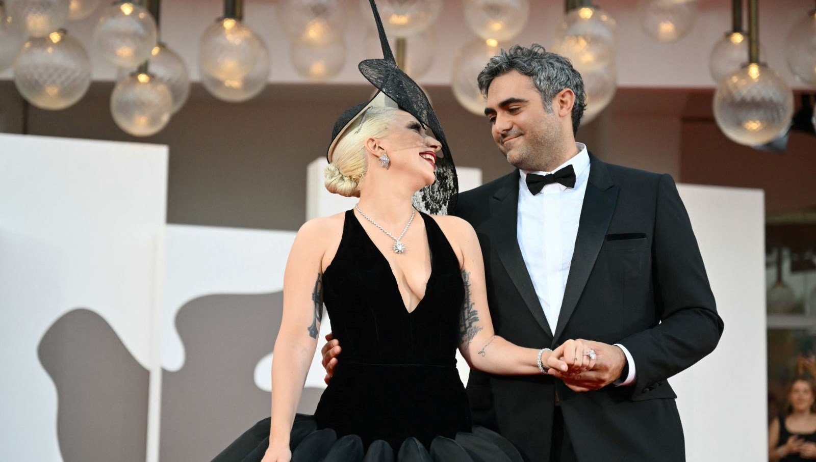 Lady Gaga'nın Milyarder Düğününde Şarkı İçin İddialı Ücret: 6 Milyon Dolar mı?