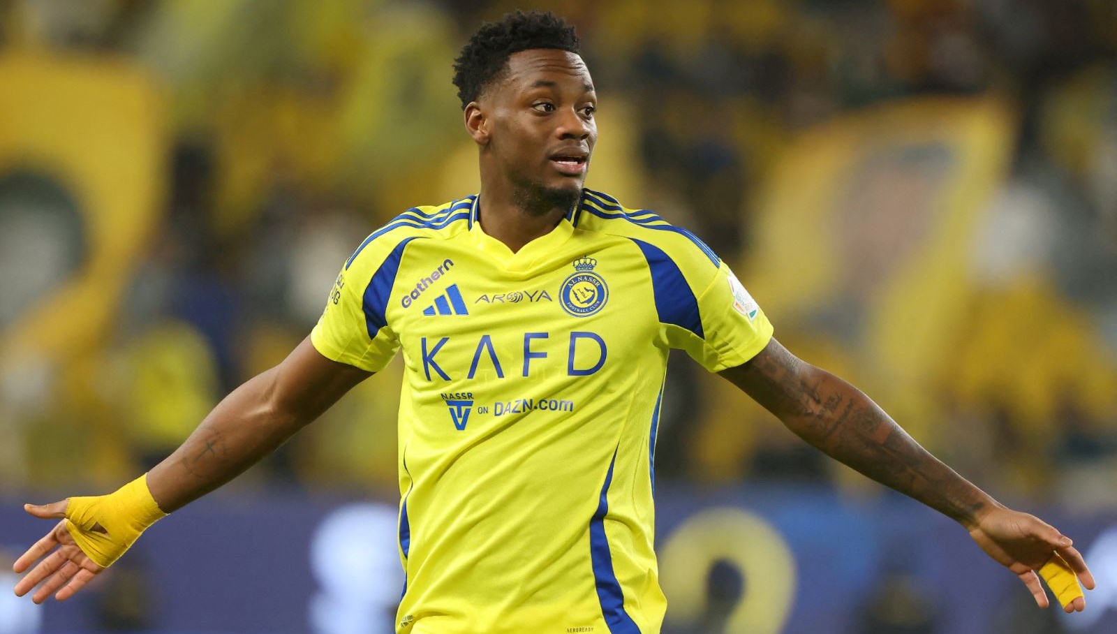 Fenerbahçe'nin Yeni Yıldızı: Jhon Duran Kimdir ve Hangi Pozisyonda Görev Alıyor?