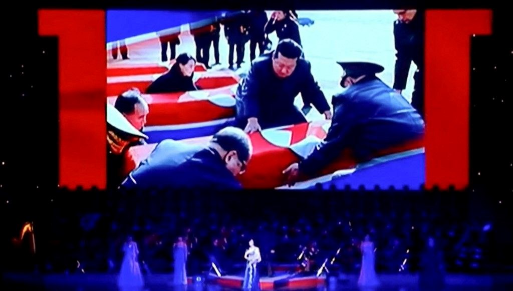 Kim Jong Un, Savaşta Kaybedilen Askerlere Duygusal Veda Töreni Düzenledi