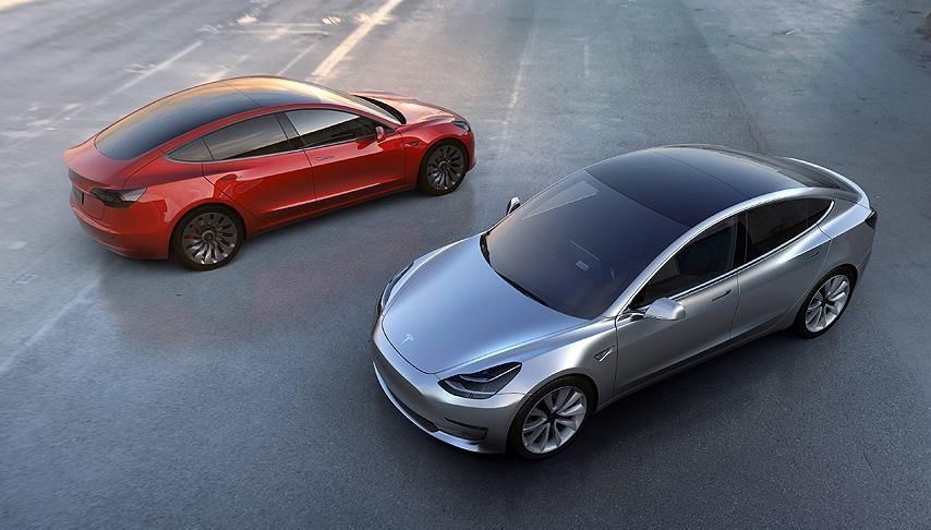 Tesla Model 3'ün Fiyatı Artıyor!