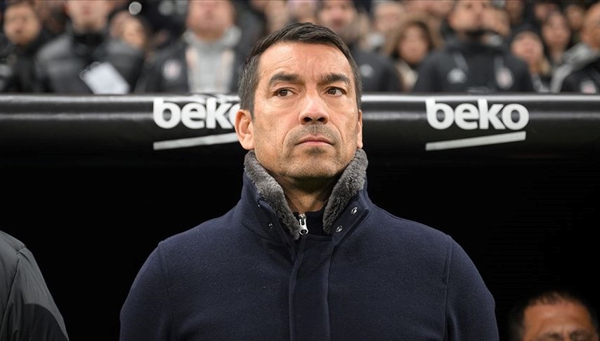 Beşiktaş'tan ayrıldı: Giovanni van Bronckhorst Liverpool yolcusu!