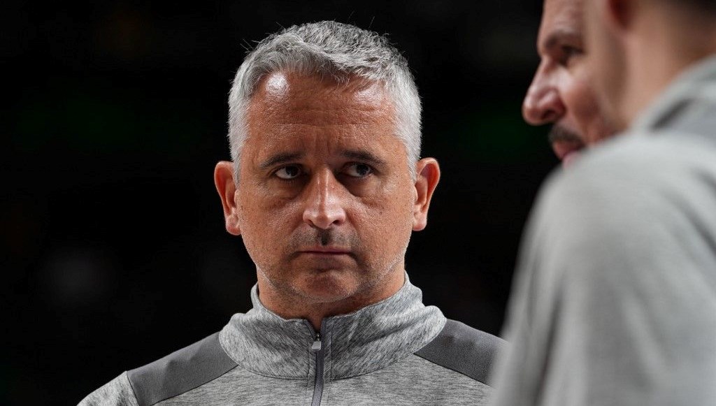 Anadolu Efes'ten Çarpıcı Hamle: Avrupa Şampiyonu Koç Kokoskov, Takımın Yeni Yüzü!
