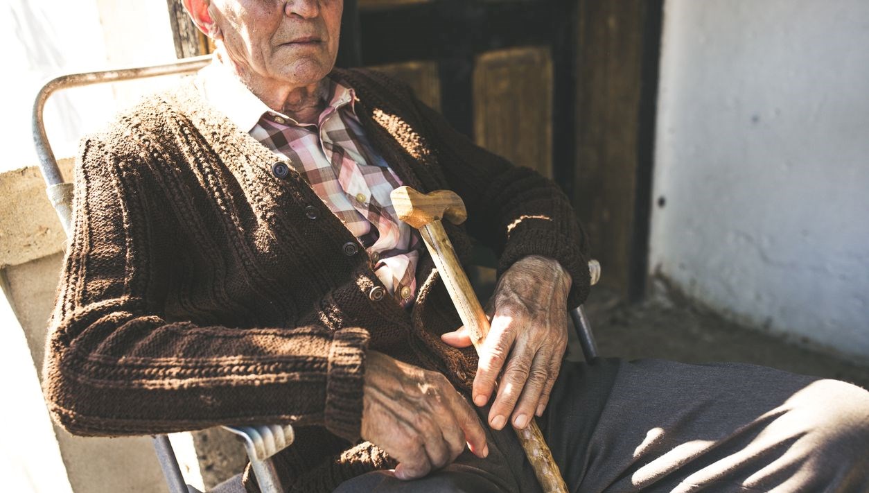 Yüz Yıllık Yaşamda Yalnızlık: 100 Yaşlıdan 16'sı Depresyon Kuyusunda!