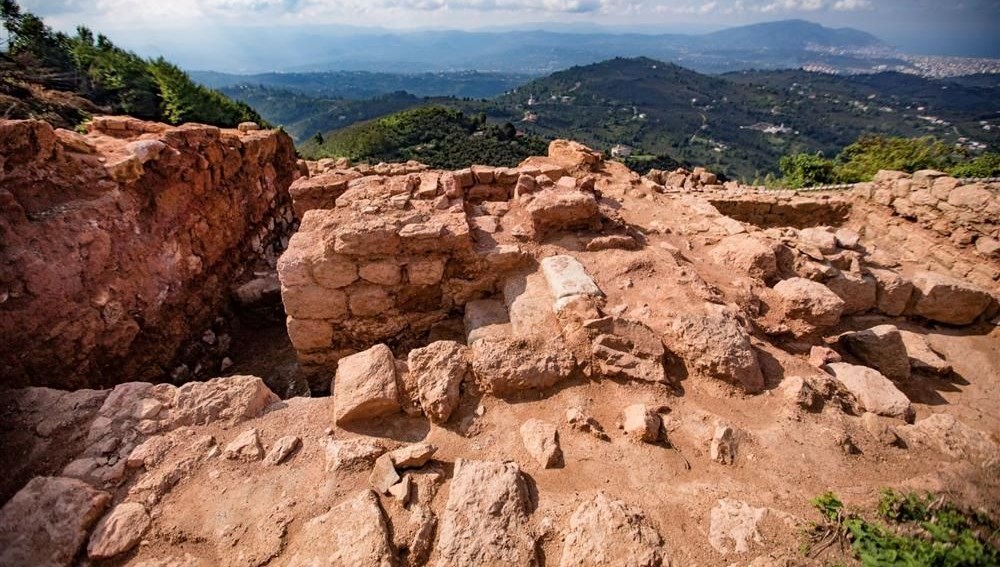 Kurul Kalesi'nde Tarihin İzleri: 2,100 Yıllık Kibele Heykeli Keşfedildi!