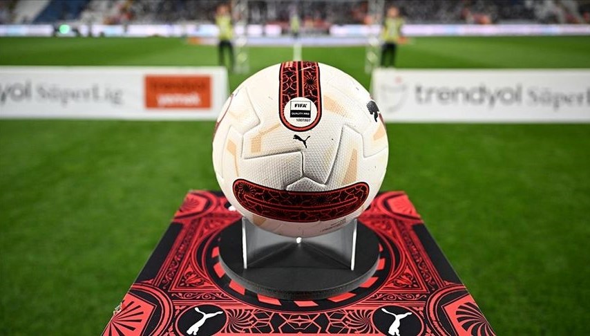 Süper Lig'de Yeni Sezon Başlıyor: İlk Maçlar ve Heyecan Verici Derbi Tarihleri Açıklandı!