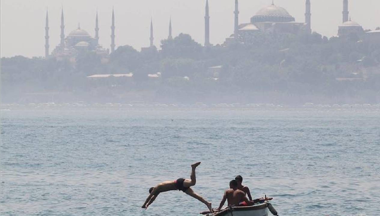 Yaz sıcaklığı rekor kırıyor: 44 dereceye hazırlanın!