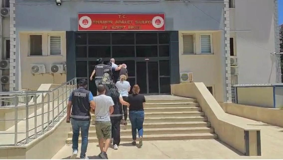 Tefecilere Darbe: 100 Milyon Liralık Haksız Gelir Çökerildi