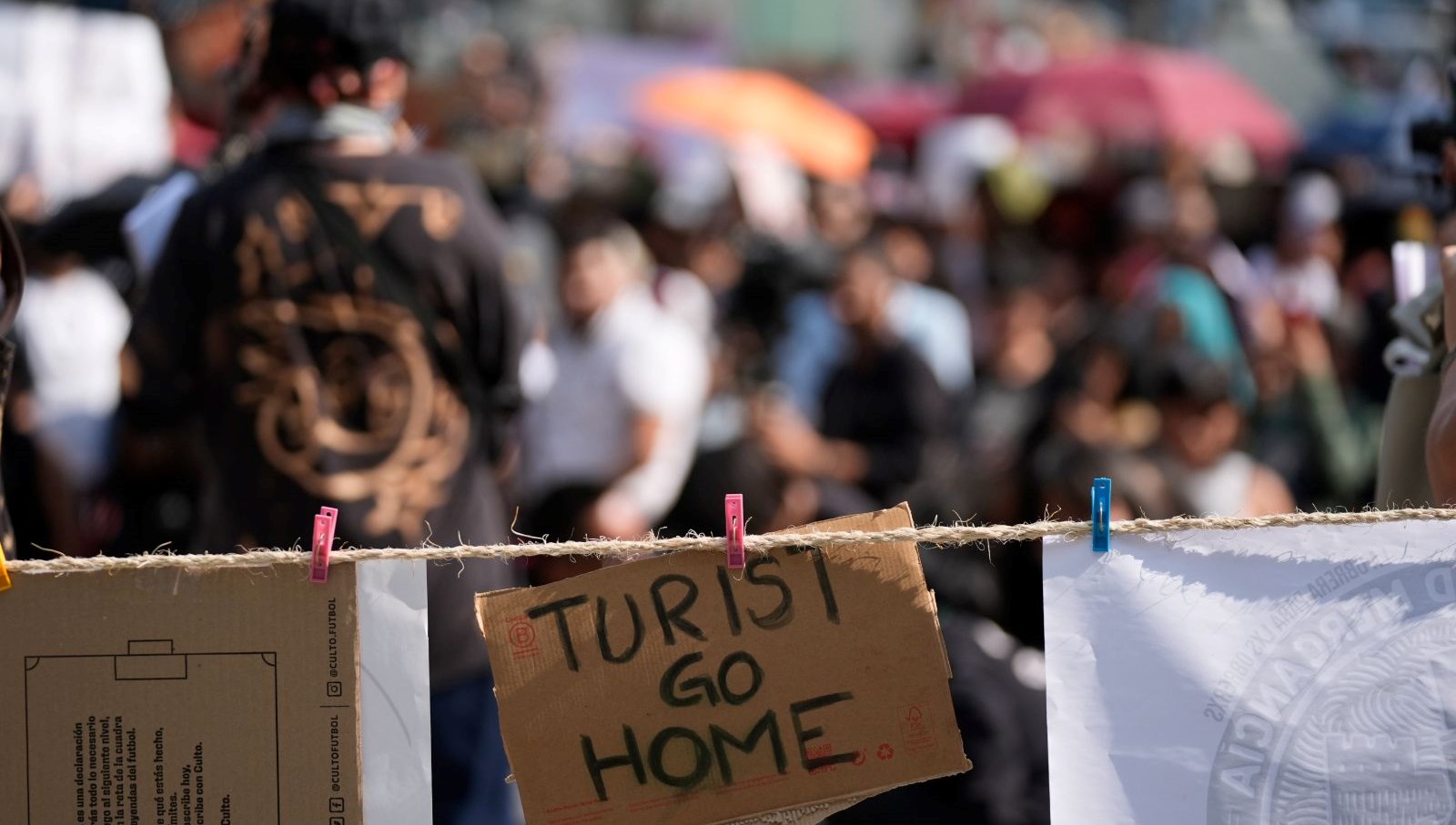 Meksika'da Turist Tahribatına Tepki: