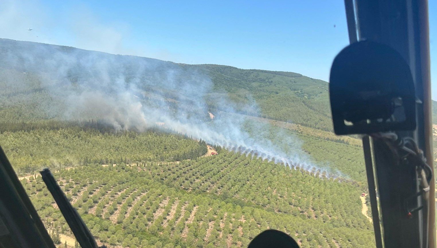 Çanakkale'deki Yangın Ormanlık Alanı Tehdit Ediyor: Ekipler Seferber Oldu!