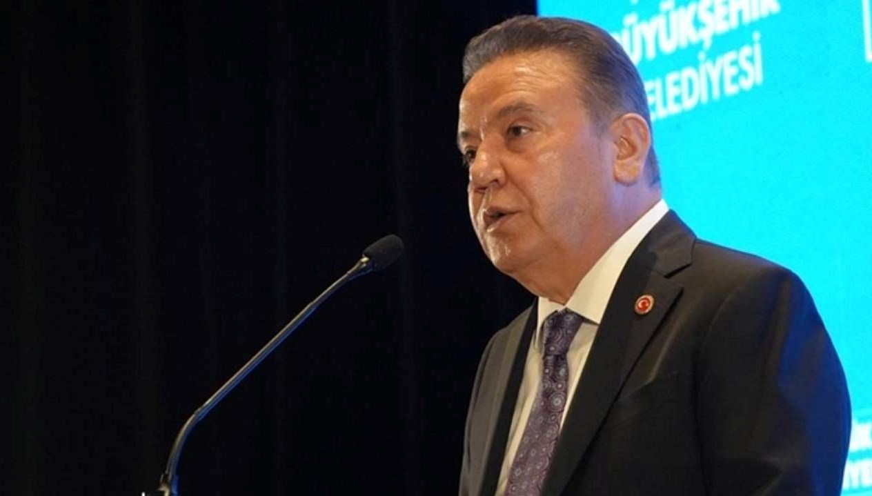 CHP'li Belediyelere Yolsuzluk Darbesi: Muhittin Böcek'in Şok Eden İfadesi!